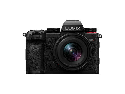 Panasonic Lumix DC-S5D + Lumix S 18-40 mm f/4.5-6.3