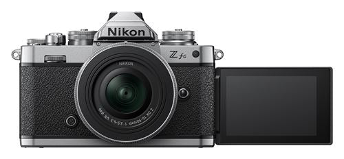 Nikon Z FC + Z DX 16-50 mm f/3,5-6,3 plata