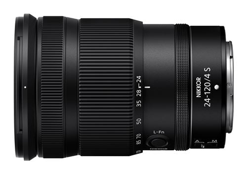 Nikon Z6III + Z 24-200 mm f/6,3-4 negra