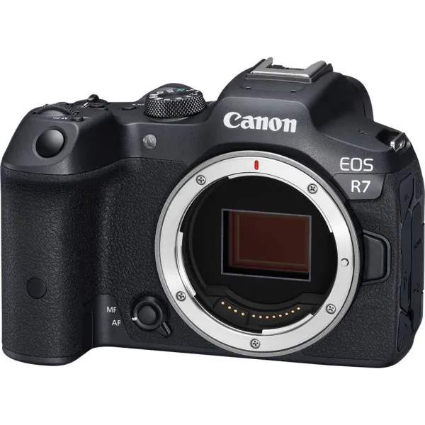 Canon EOS R7
